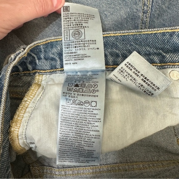 Levi’s High Rise Deconstructed Denim Skirt Size 32 - Picture 6 of 6